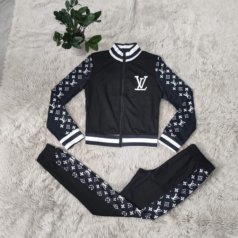 Louis Vuitton Tracksuit Wmns ID:20261003-161